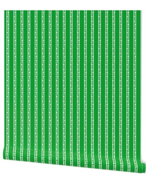 Small Single  Striped St. Patricks 3 and 4-Leafed Shamrocks in Kelly Green Wallpaper